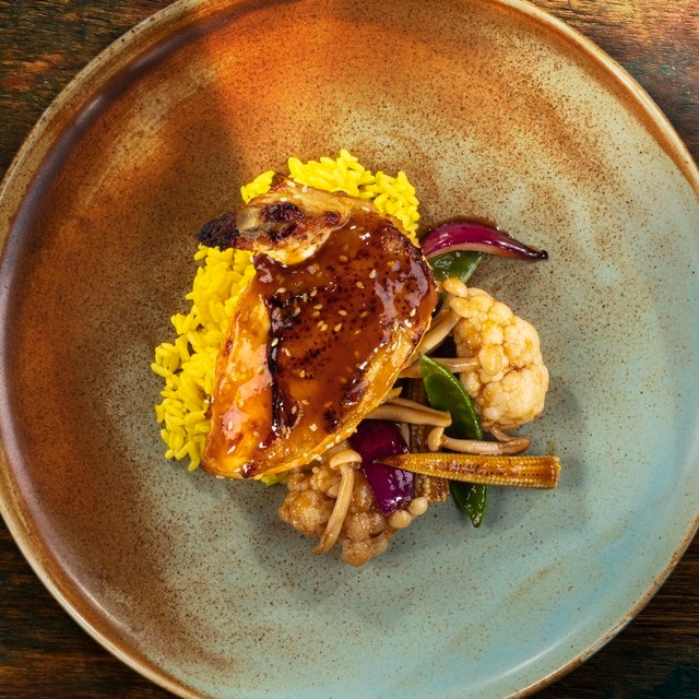 Kurczak supreme / warzywa / brzoskwiniowa glazura